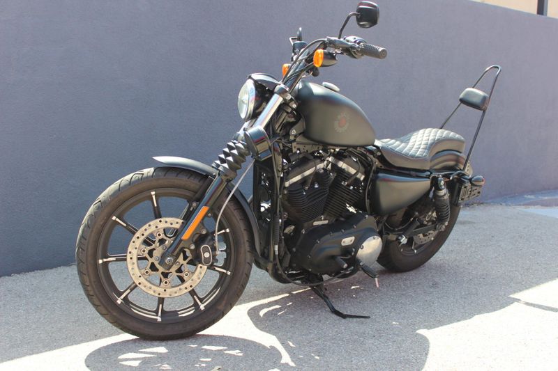2022 Harley-Davidson Sportster Iron 883 Image 6