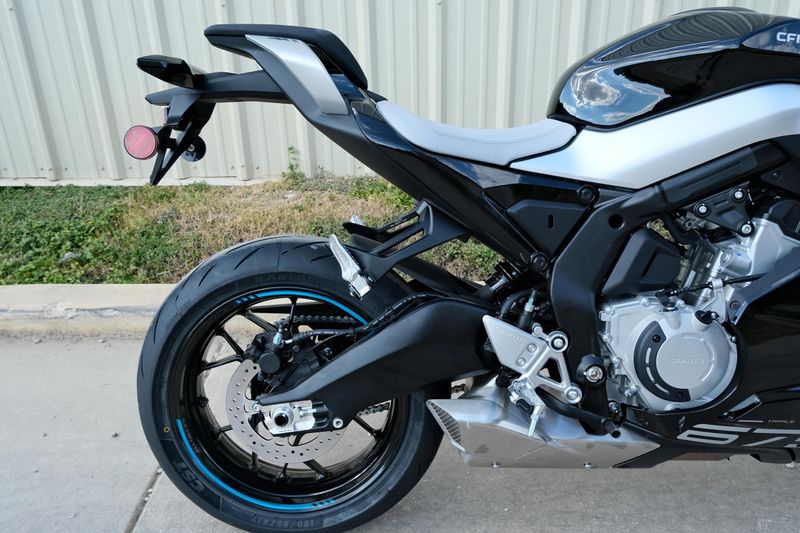 NEW 2026 CFMOTO 675SS Image 7