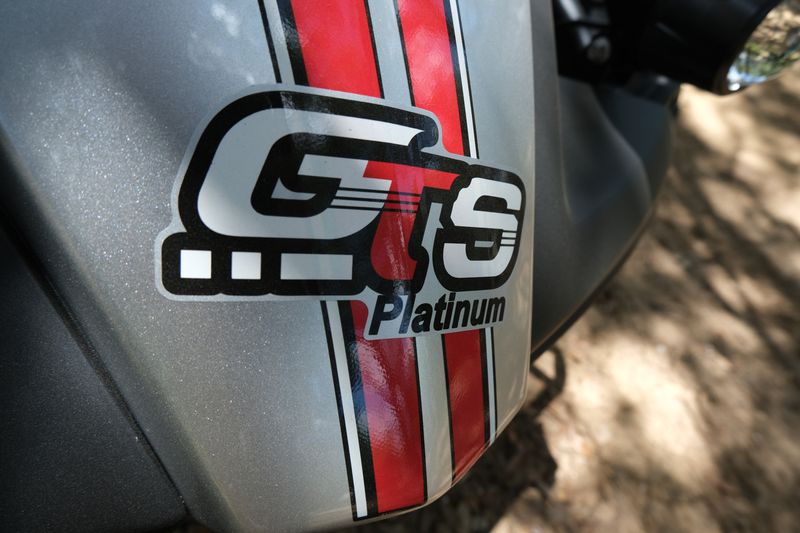 2023 HAMMERHEAD GTS 150 PLATINUM SILVER AND RED Image 12