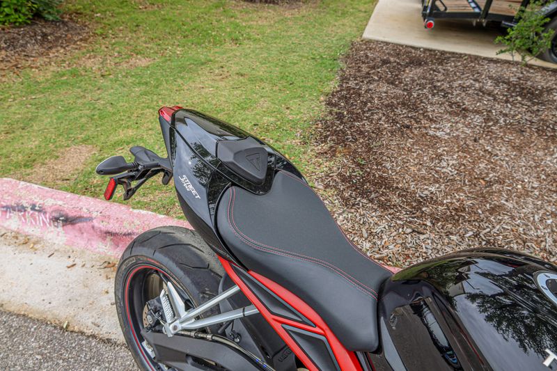 USED 2018 TRIUMPH STREET TRIPLE R Image 7