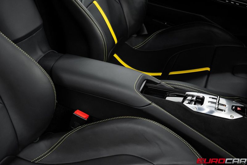 2022 Ferrari SF90 Stradale *SUSPENSION LIFTER * CARBON FIBER OPTIONS*Image 37