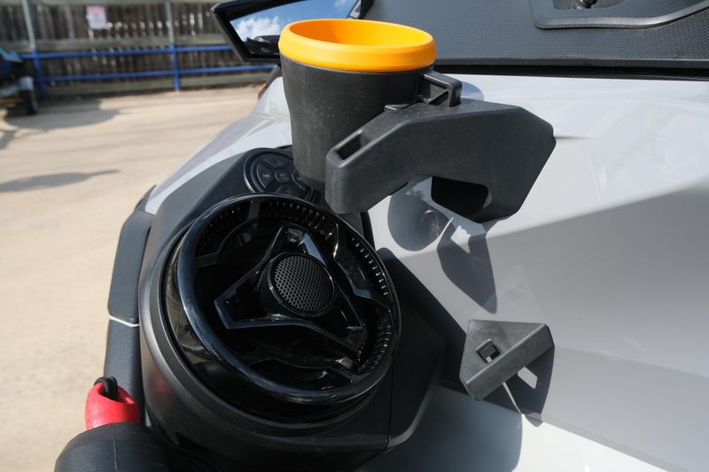 USED 2023 SEADOO PWC GTX FISHT 170 AUD Image 12