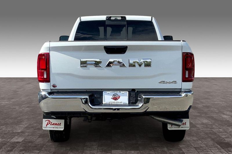 2026 Ram 3500 Tradesman photo 4