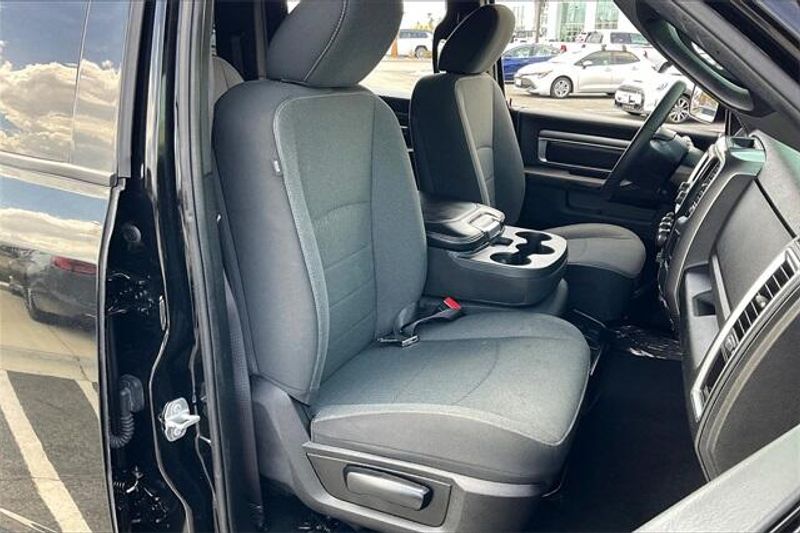 2021 RAM 1500 Classic WarlockImage 6