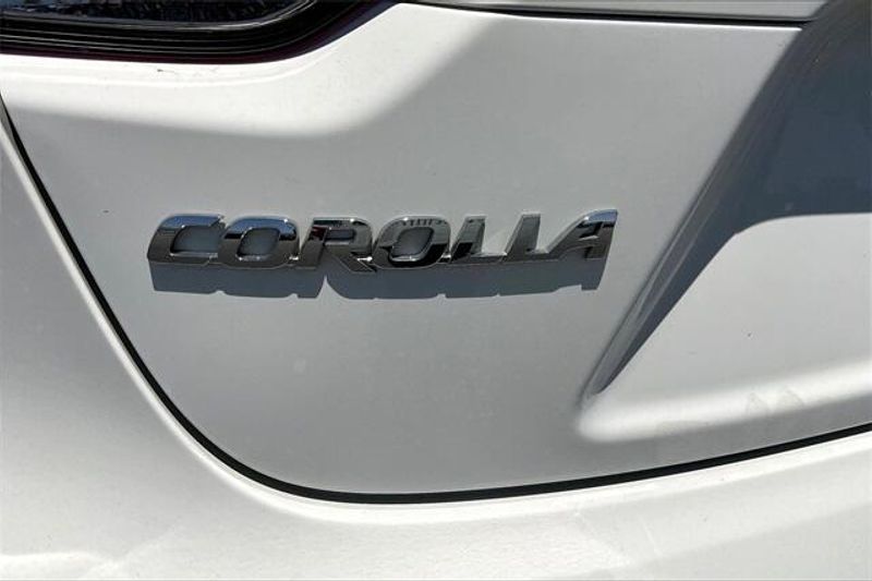 Used 2021 Toyota Corolla LEImage 31