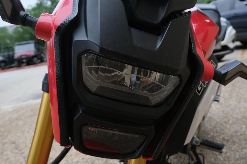 2019 Honda GROM125 RED AND BLACK Image 8