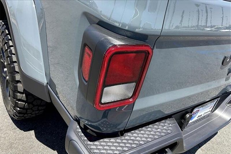2025 Jeep Gladiator High Tide 4x4Image 12