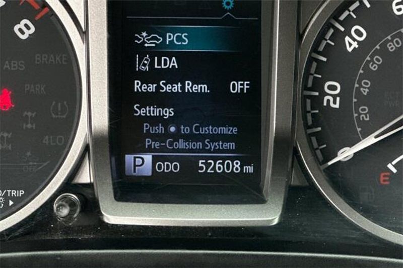 Used 2023 Toyota Tacoma Image 21