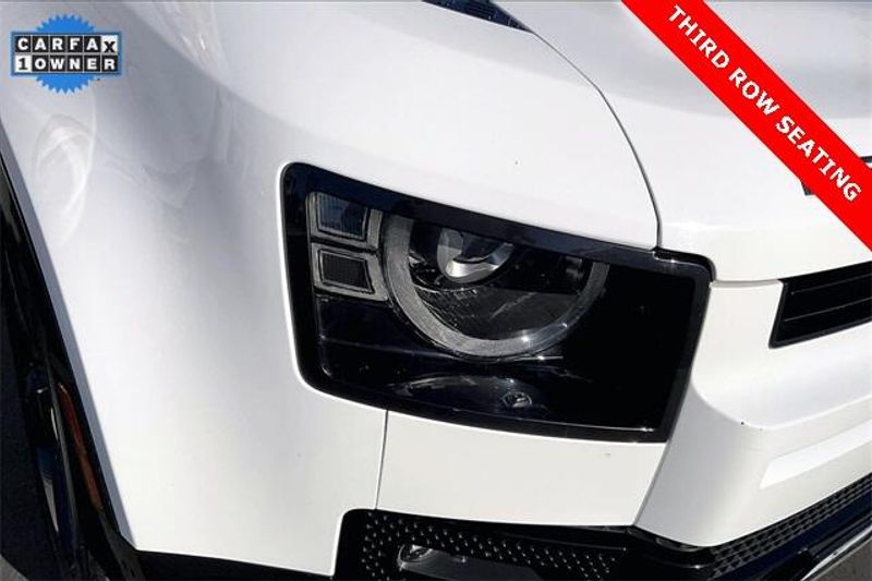 Used 2024 Land Rover Defender X-Dynamic SEImage 27