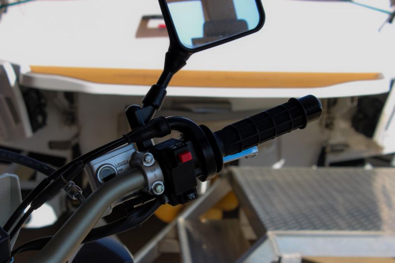 2023 Suzuki DRZ400SM BASE WHITE Image 15