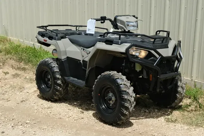 New 2025 Polaris SPORTSMAN 570 DESERT SAND Image 1