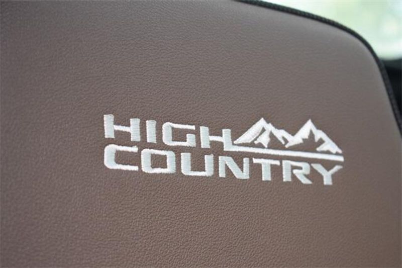 New 2026 Chevrolet Tahoe High CountryImage 17