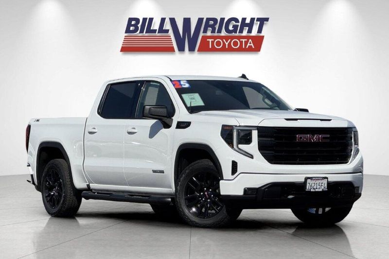 Used 2025 GMC Sierra 1500 ElevationImage 1