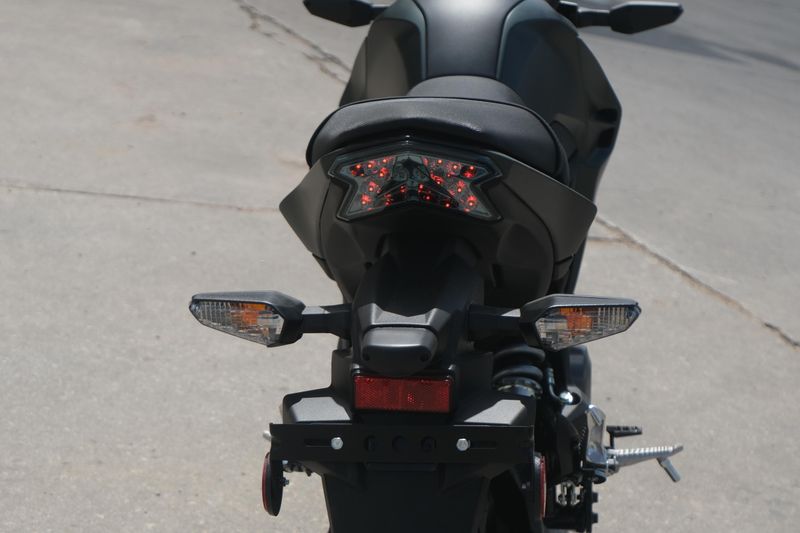 2025 Kawasaki Z125 PRO METALLIC MATTE OLD SCHOOL GREEN Image 6