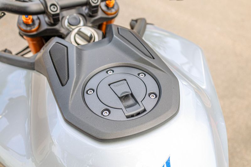 USED 2025 YAMAHA MT-09 SP Image 5