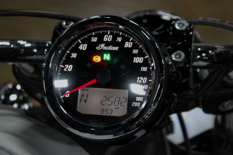 2022 Indian Motorcycle SCOUT 1200 WHITE Image 17