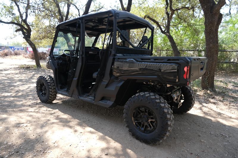 2025 Can-Am DEFENDER MAX LONE STAR HD10 STEALTH BLACKImage 3