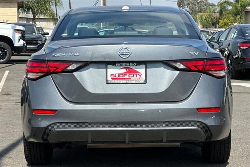 Used 2022 Nissan Sentra SVImage 5