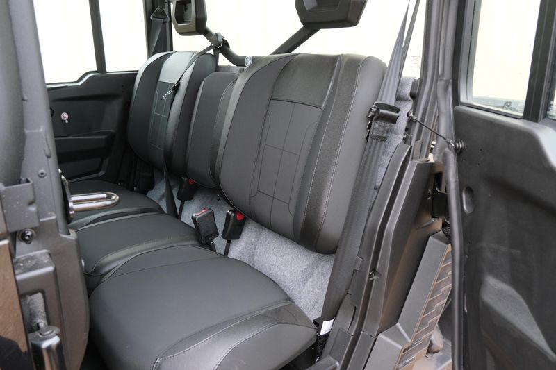 NEW 2026 CAN-AM DEFENDER MAX XT CAB HD11 WITH 1025 INCH TOUCHSCREEN Image 20