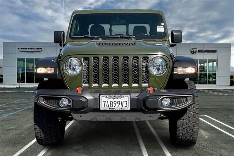 2023 Jeep Gladiator Mojave photo 2