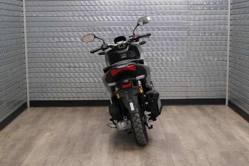 NEW 2026 HONDA ADV160 ABS Image 4