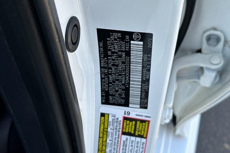 Used 2025 Toyota Camry LEImage 25