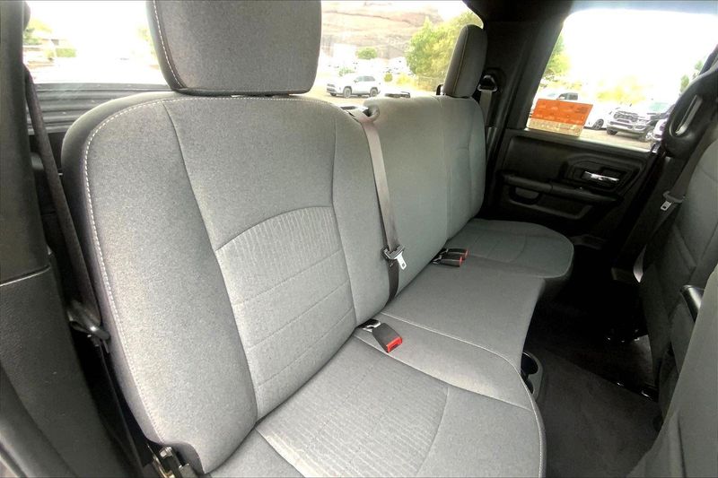2021 Ram 1500 Classic Warlock photo 27