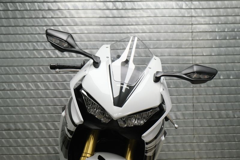 NEW 2027 HONDA CBR1000RR Image 17