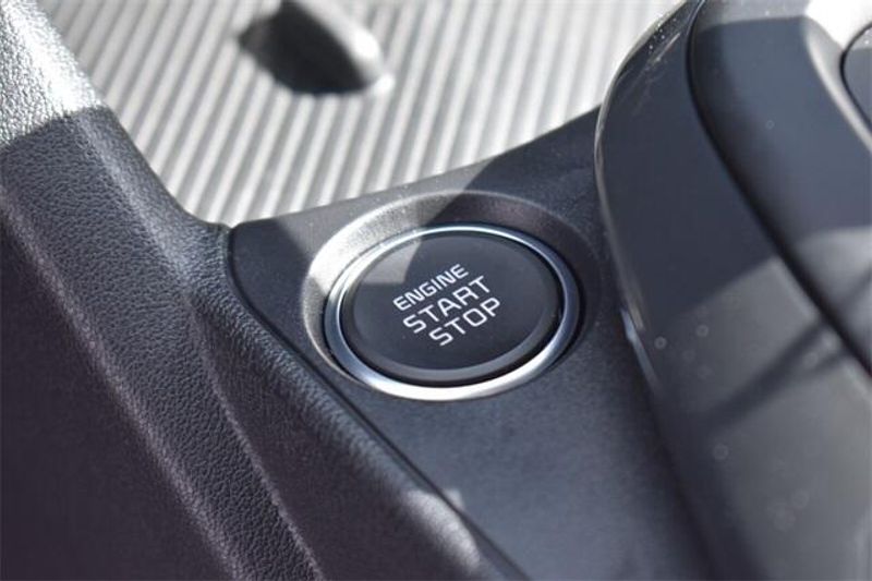 2025 Kia K4 EXImage 21