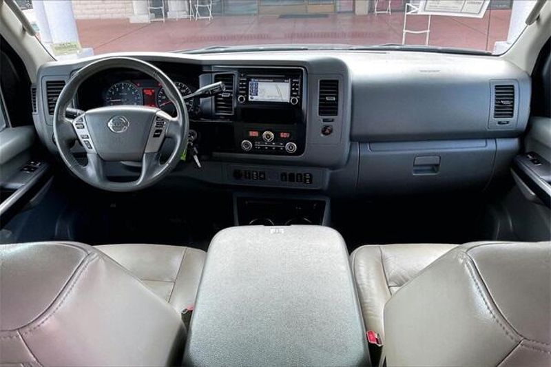 Used 2018 Nissan NV Passenger NV3500 HD SLImage 15