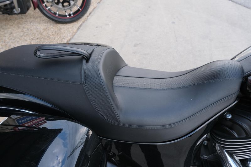 USED 2022 INDIAN MOTORCYCLE CHIEFTAIN Image 16