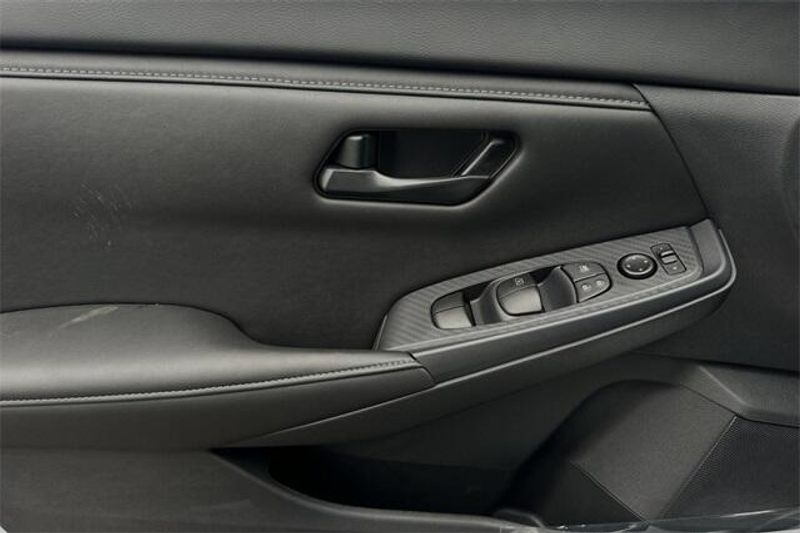 New 2025 Nissan Sentra SImage 8
