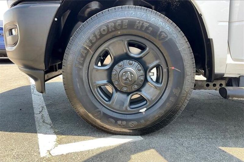 2025 Ram 2500 Tradesman photo 9