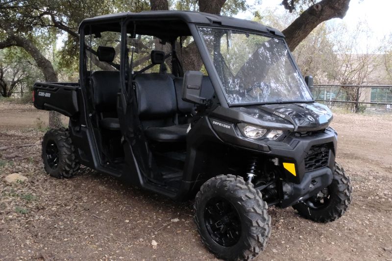 2025 CAN-AM DEFENDER MAX DPS HD10 STEALTH BLACK in a STEALTH BLACK exterior color. Family PowerSports (877) 886-1997 familypowersports.com 