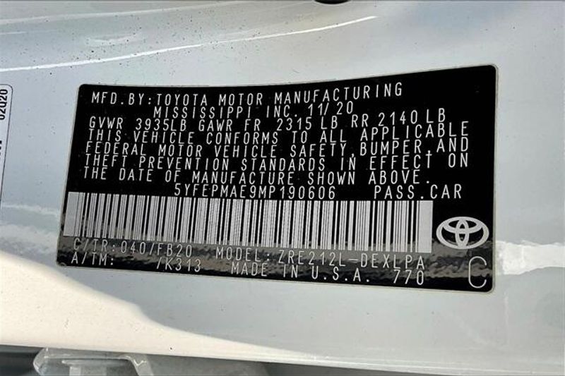 Used 2021 Toyota Corolla LEImage 32