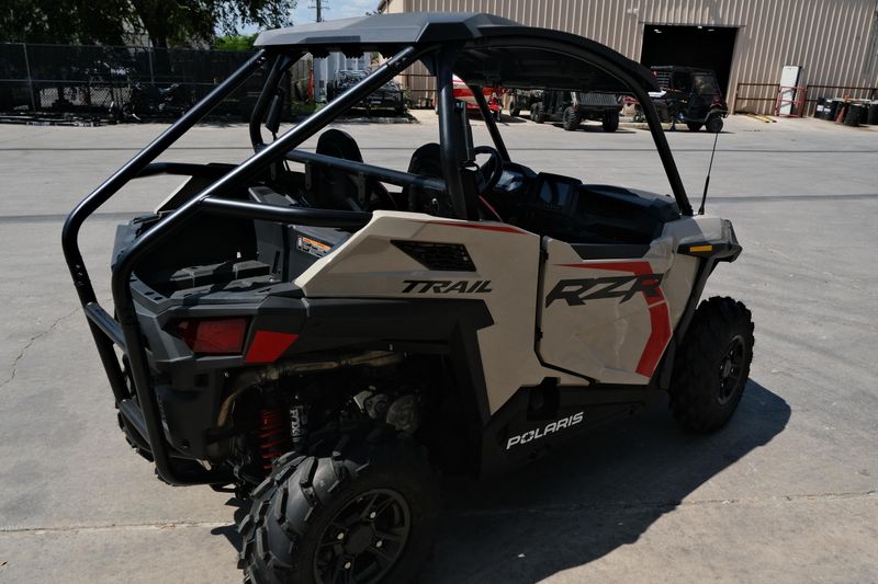 NEW 2026 POLARIS RZR TRAIL ULTIMATE Image 3
