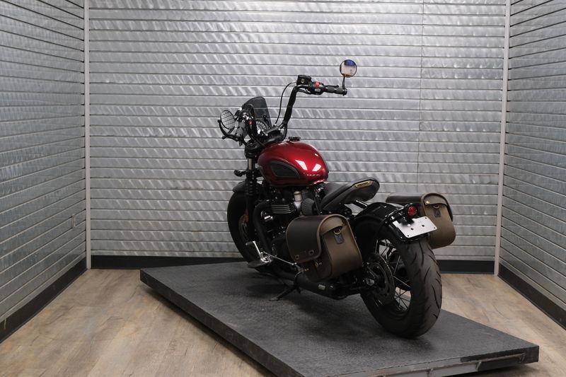 USED 2022 TRIUMPH BONNEVILLE BOBBER Image 5