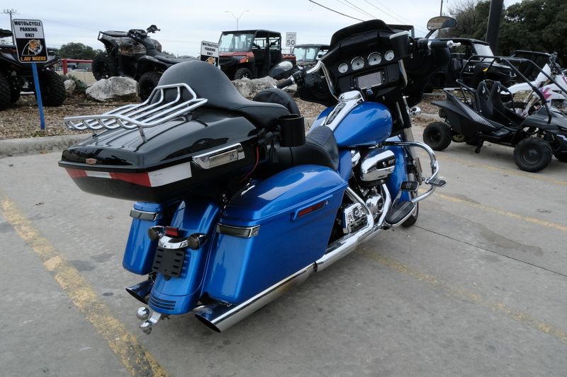 2018 HARLEY STREET GLIDE BLUEImage 22