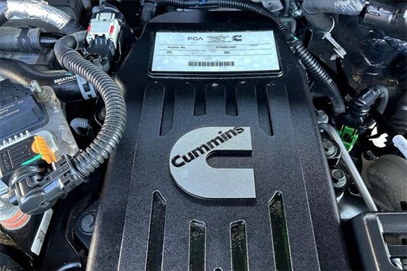 Used 2025 RAM 2500 LaramieImage 32