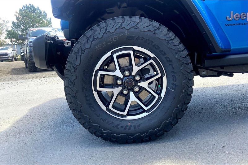 2025 Jeep Wrangler Unlimited Rubicon photo 11