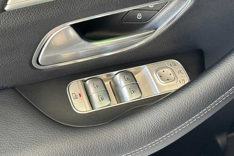 Used 2024 Mercedes-Benz GLE 580Image 12