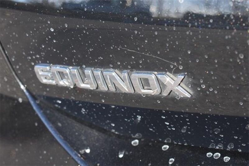 Used 2024 Chevrolet Equinox LTImage 16