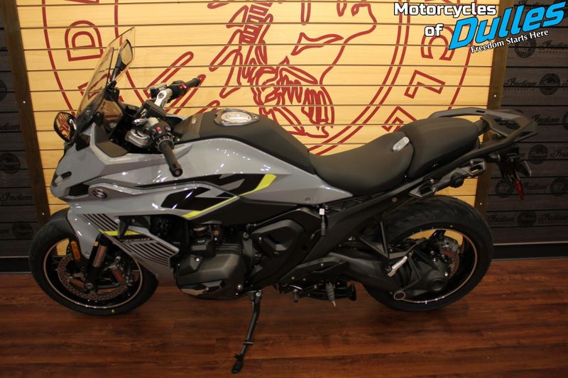 2026 BMW R1300RS ASA Image 5