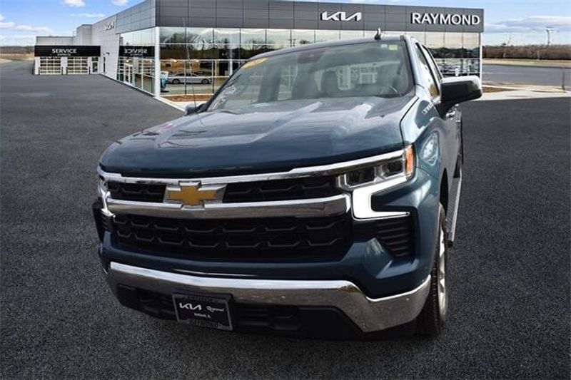 Used 2024 Chevrolet Silverado 1500 LTImage 7