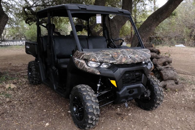 2025 Can-Am DEFENDER MAX DPS HD7 WILDLAND CAMOImage 21