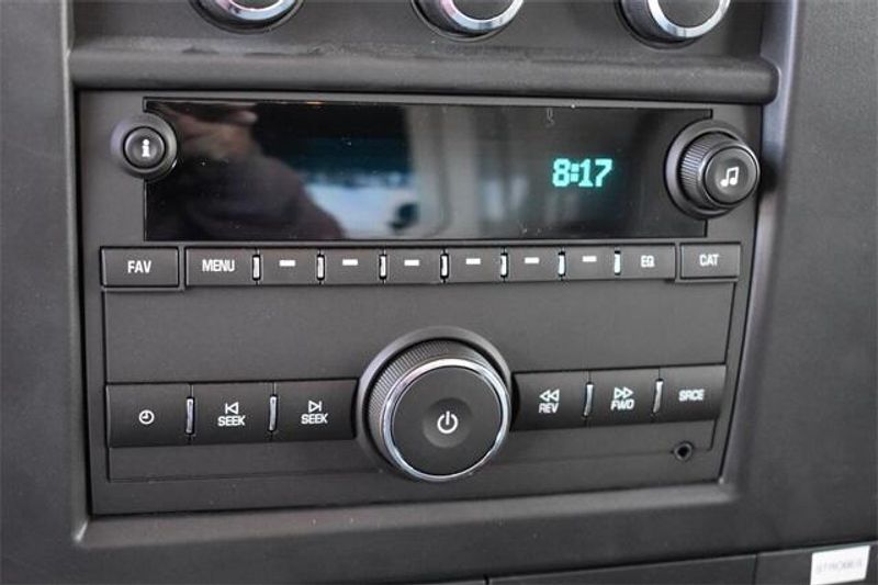 New 2025 Chevrolet Express 3500 Work VanImage 27