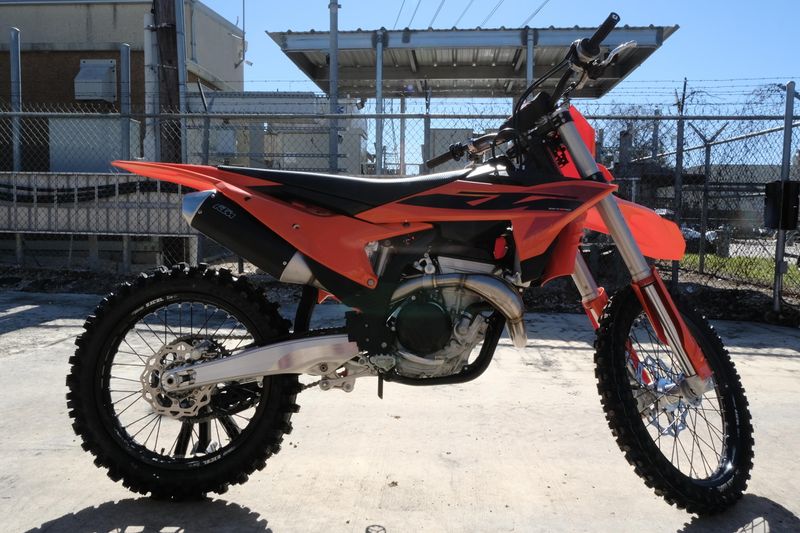 2025 KTM 350 SXF ORANGEImage 24