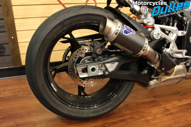 2022 BMW S 1000 R Image 13