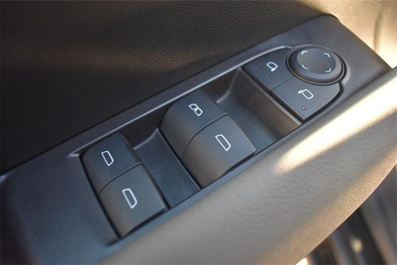 Used 2025 Chevrolet Colorado ZR2Image 21