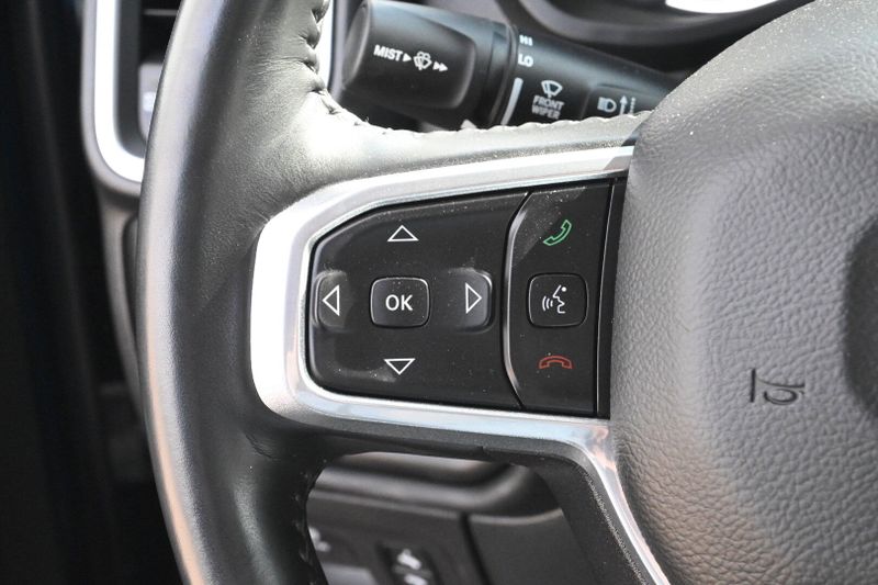 2022 RAM 1500 LaramieImage 18
